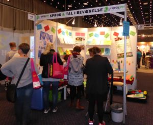 Sproggrens_messestand